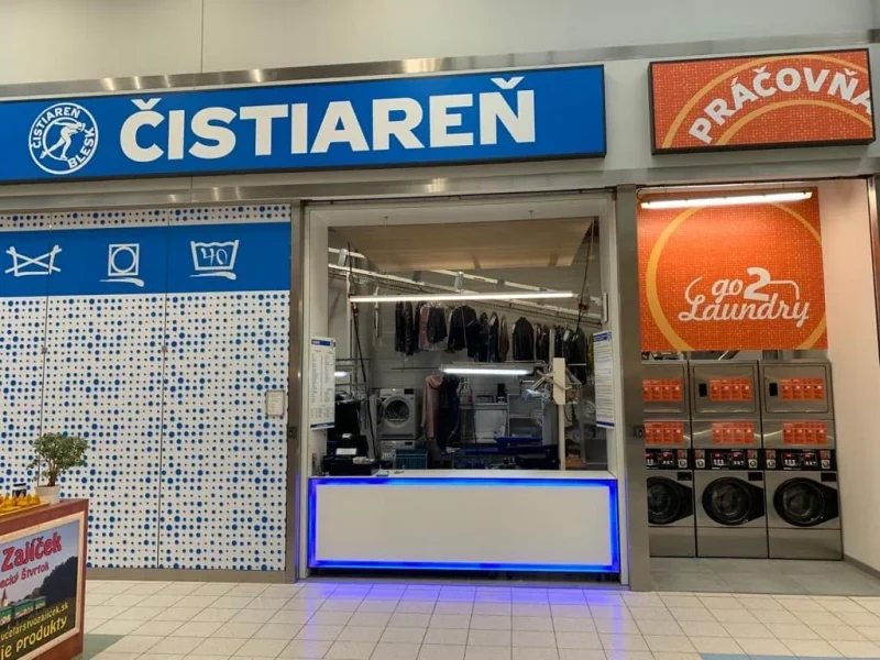 Cistiaren_odevov_Tesco_Lamac